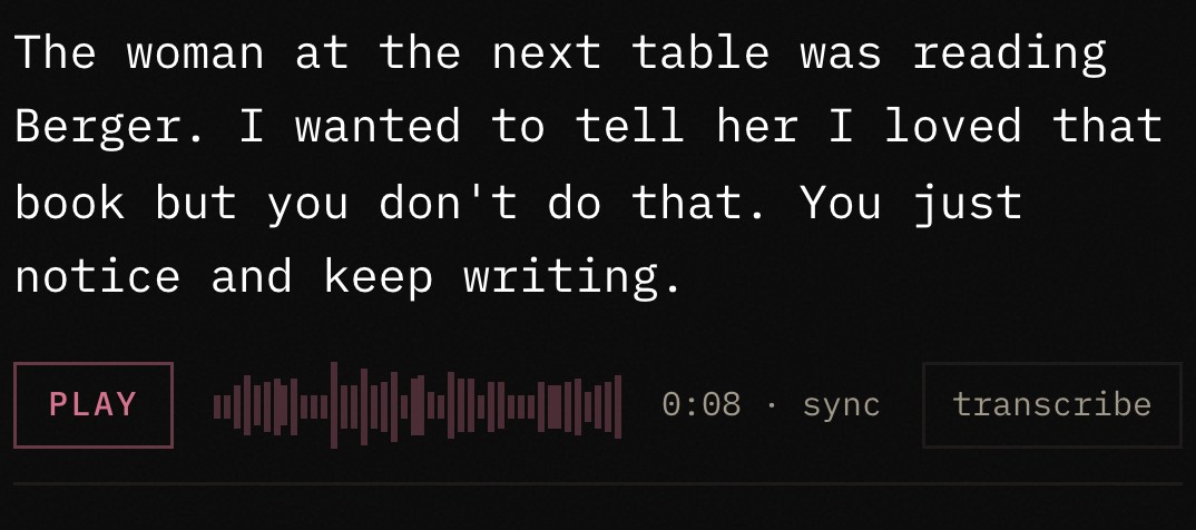 A saved eight-second voice scrap beneath a paragraph, with its waveform, play and transcribe controls.